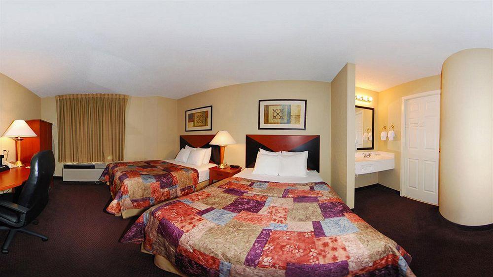 Sleep & Of Lancaster County Hotel