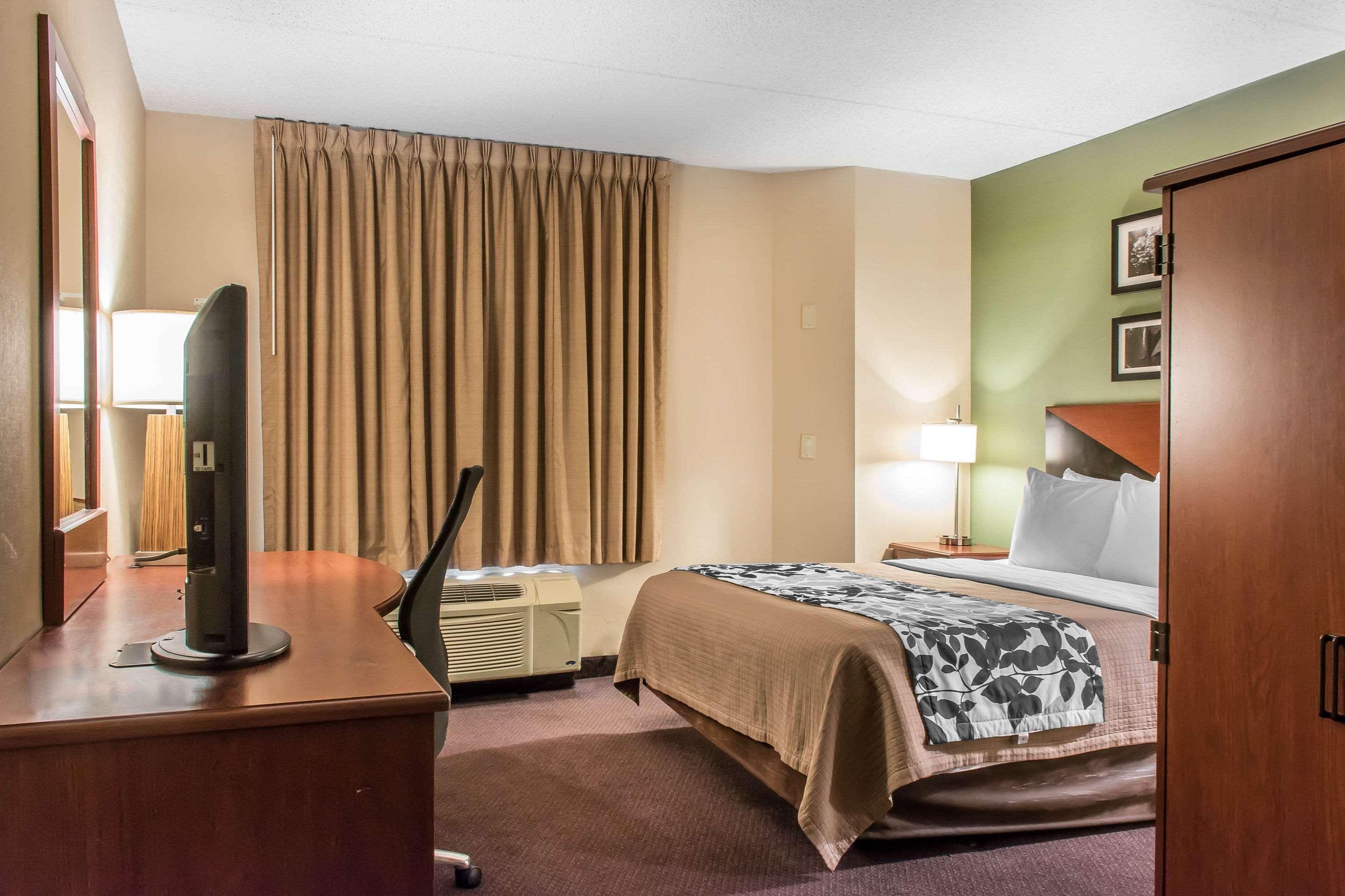 Sleep & Of Lancaster County Hotel 2*