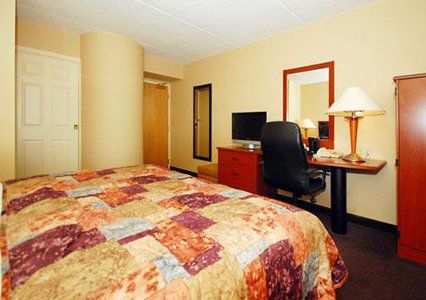 Hotel Sleep & Of Lancaster County